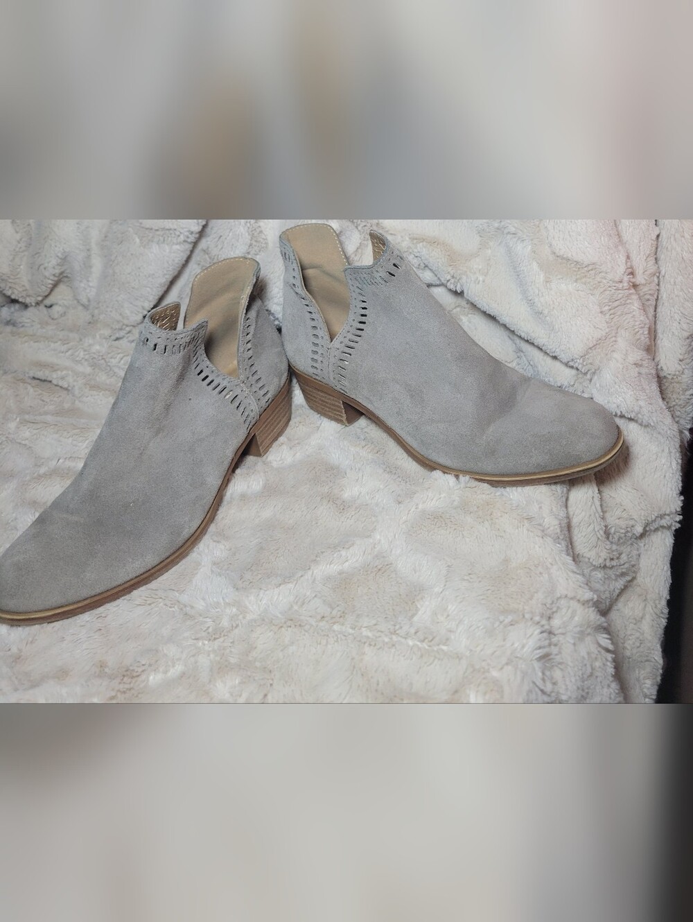 Lucky Brand Light Gray Suede Cutout Mule Booties